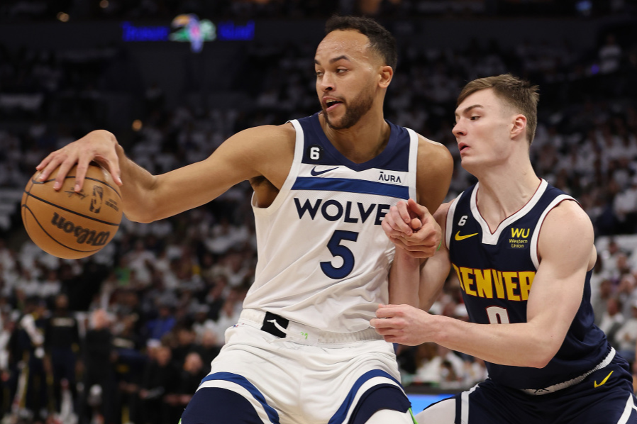  爱德华兹34分森林狼克掘金  